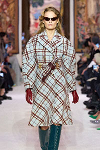 2020-2021-winter-fashion-trends-plaid