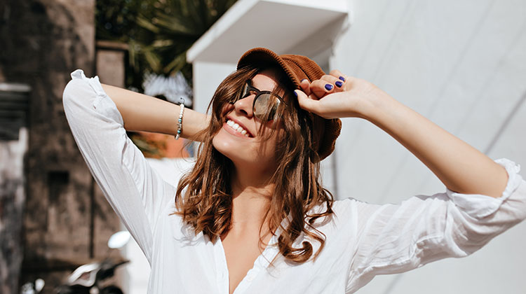 how-to-protect-your-eyes-from-the-sun-featured