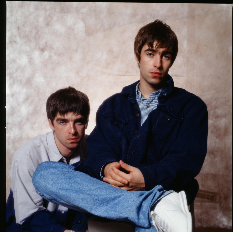 style effect of iconic brits-oasis2