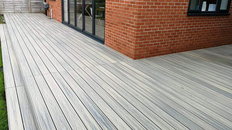 how-composite-decking-is-manufactured-featured