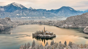 fairytale-winter-destinations-featured-img