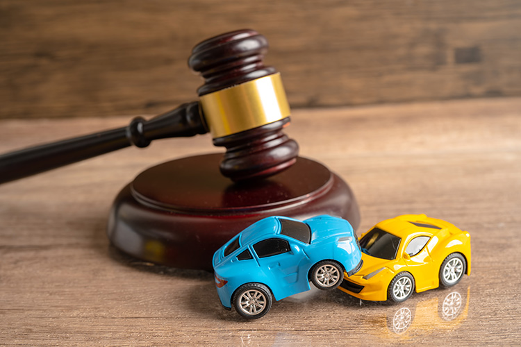 car-accident-attorney-featured-img