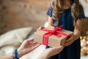 gifts-for-little-kids-featured-img