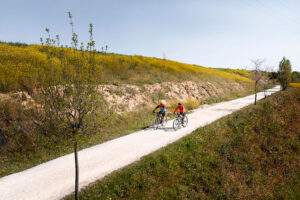 uk-biking-routes-mar23-featured-img