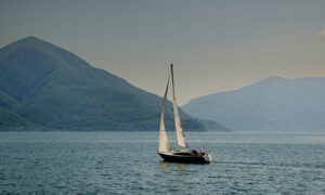 catamaran-holiday-oct23-featured-2