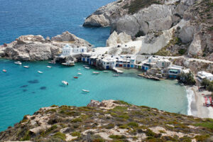luxury-vacation-cyclades-feb24-featured-img
