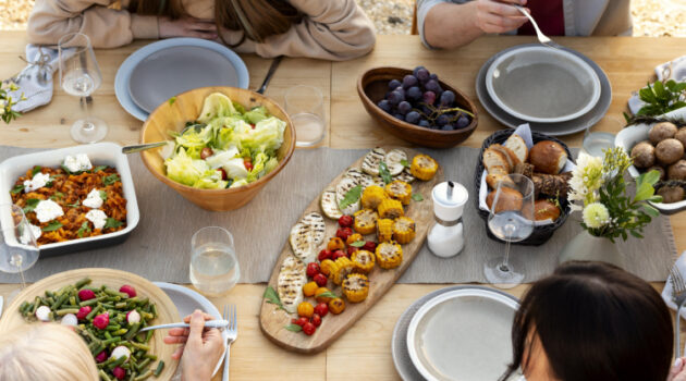 Holiday Gifting aug25 f-1