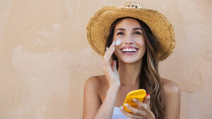 Summer Skincare Tips aug25 v-1